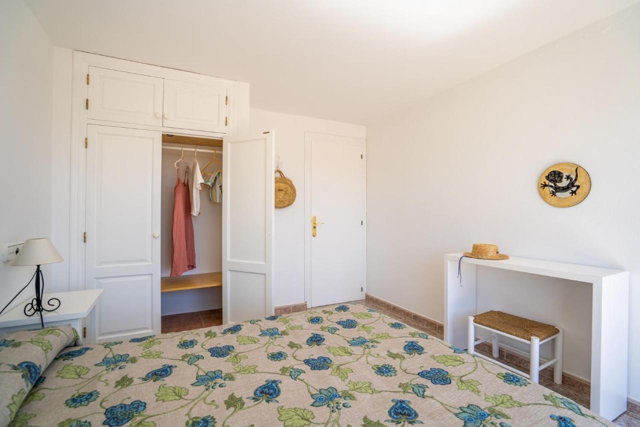 Apartamentos Marcelino - Formentera Break Ес Пухолс Екстериор снимка